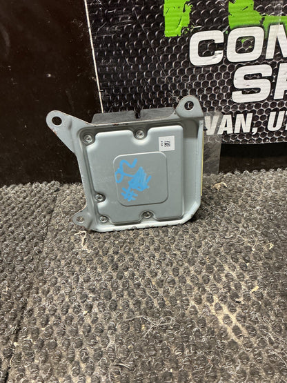 2012-2020 Mitsubishi Outlander III GF*W- Airbag Module- (TAG11404)