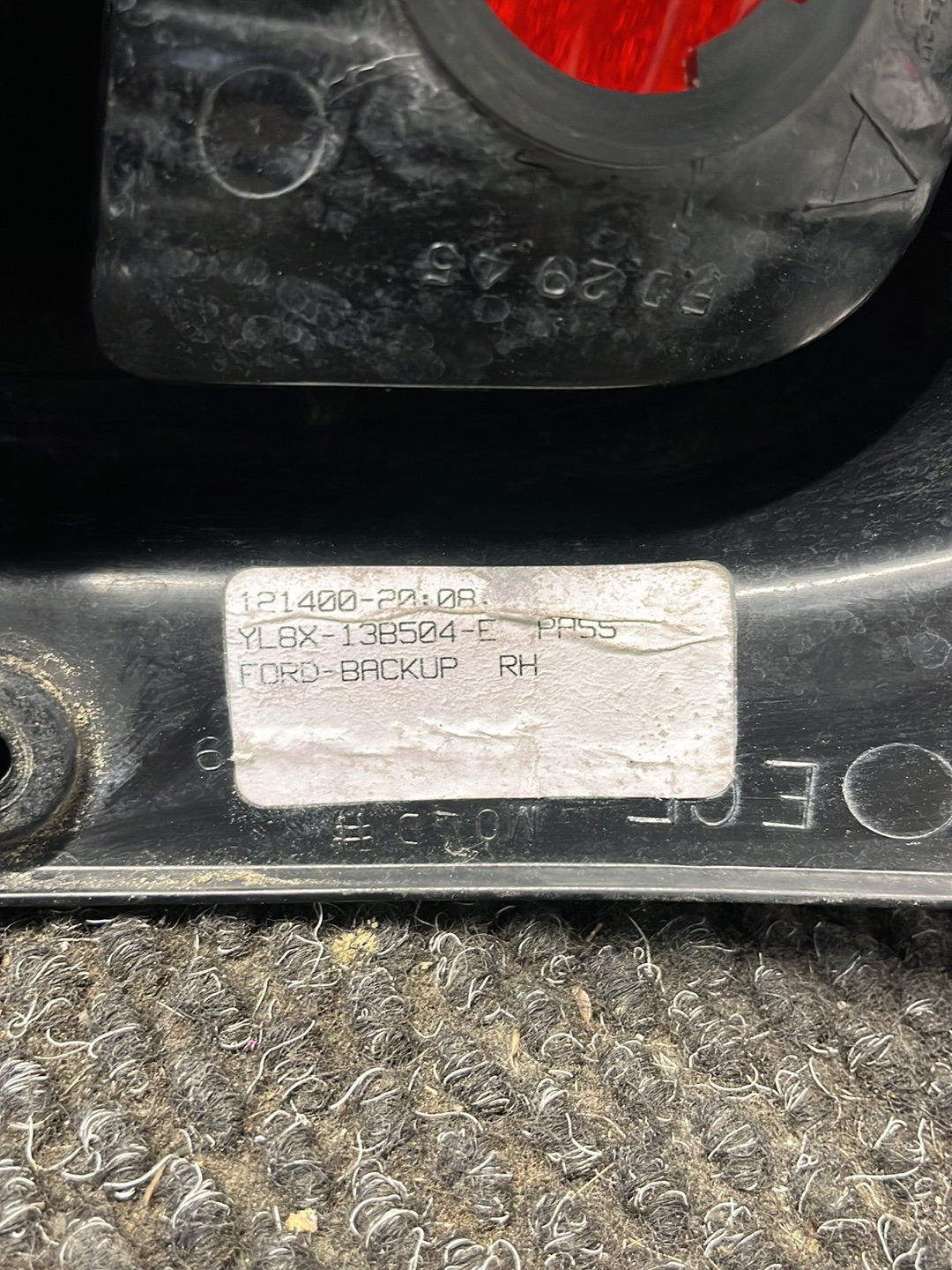 2004 Ford Escape- Right Taillight- (TAG9120) PN: YL8X-13B504-E