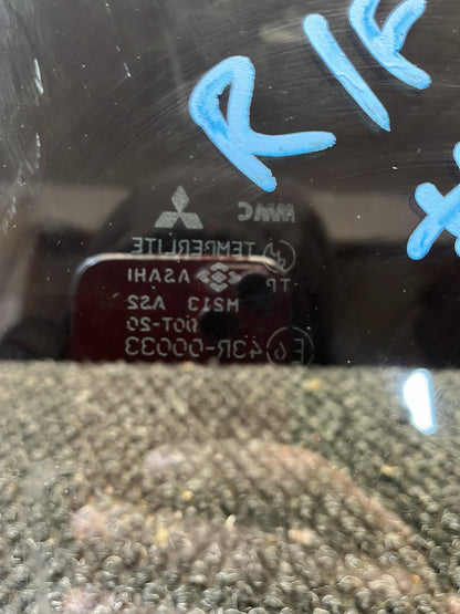 1997 Mitsubishi Pajero II V2*C- Right Front Door Window- (TAG9671) PN: M213