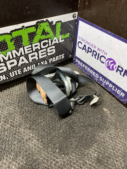 2006 Suzuki Vitara 1W047- Left Front Seat Belt- (TAG10718)