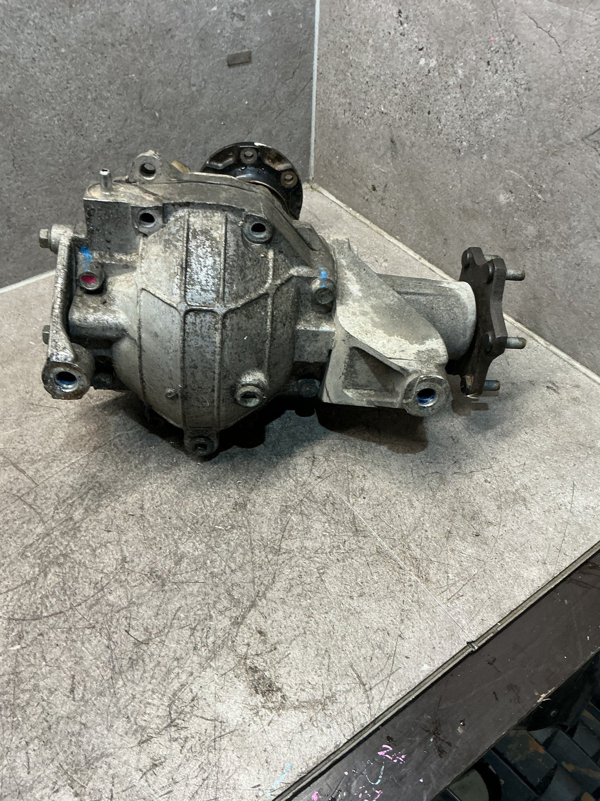 2010 Suzuki Vitara- Rear Differential Head- (TAG17552)