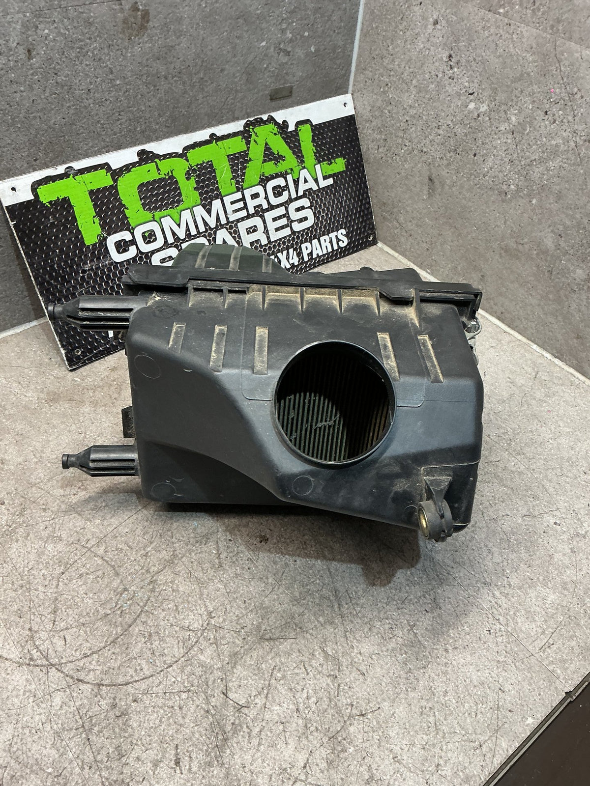 2005 Ford Escape EPFWF- Air Cleaner Assembly EFI Air Box- (TAG16561)