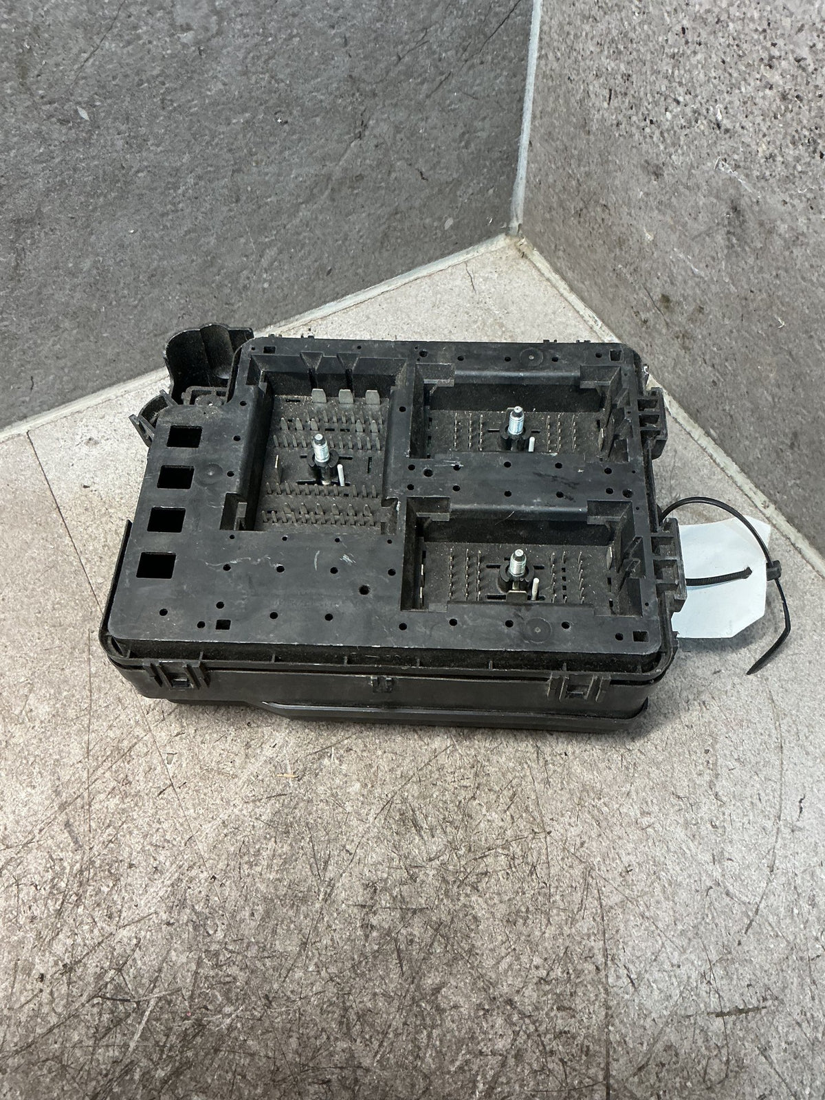 2012 Holden Colorado - Engine Fuse Box - (TAG18269)