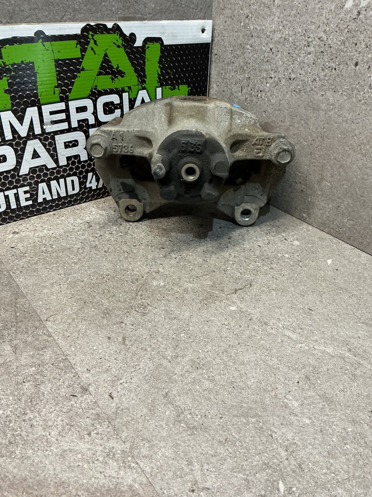 2006 Mitsubishi Outlander CW5W- Left Front Caliper- (TAG11988)