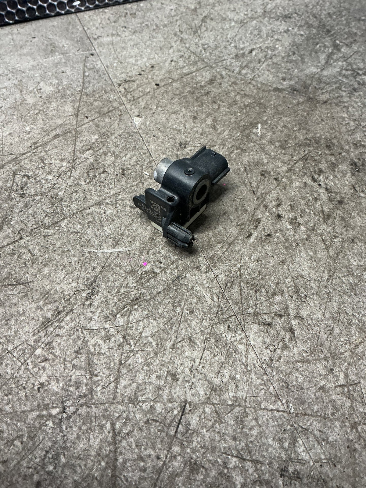 2021 Mitsubishi Outlander GF8- Front Crash Sensor- (TAG17296)