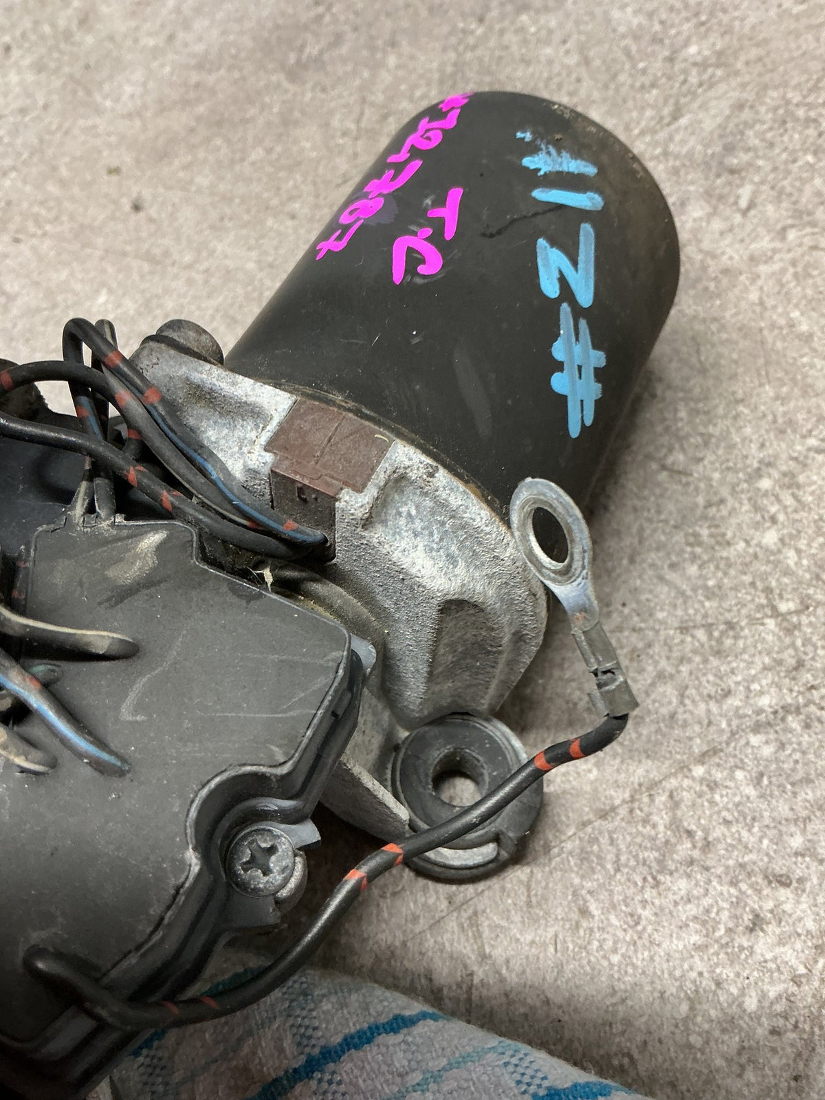 1995-2002 Toyota Hilux III N180- Rear Wiper Motor- (TAG12787)