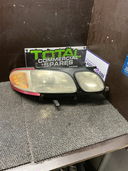 1997 Toyota Estima TCR20- Right Headlight- (TAG9658)