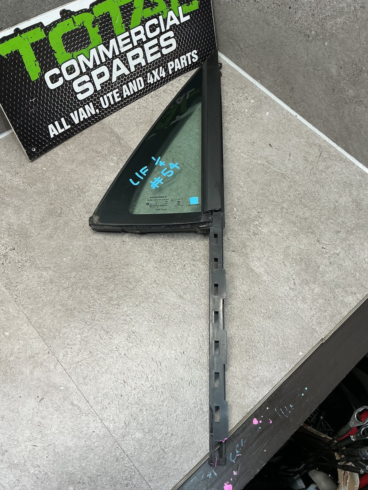 2015-2020 Jeep Renegade B1- Left Front Quarter Door Glass- (TAG12258)