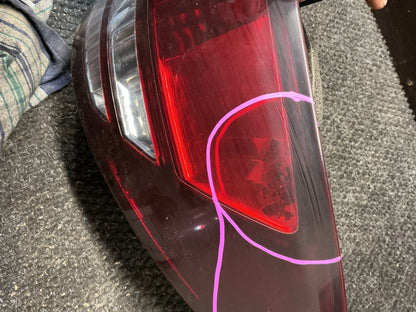2000 Toyota Estima ACR30- Right Taillight- (TAG9864) PN: 28-169