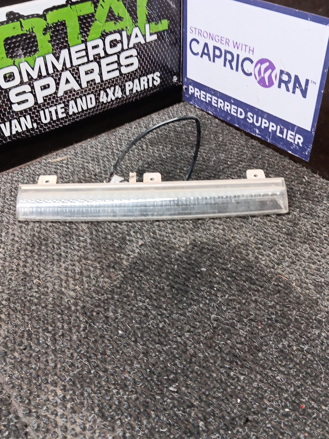 2006 Nissan Serena- High Level Stoplight- (TAG8233)