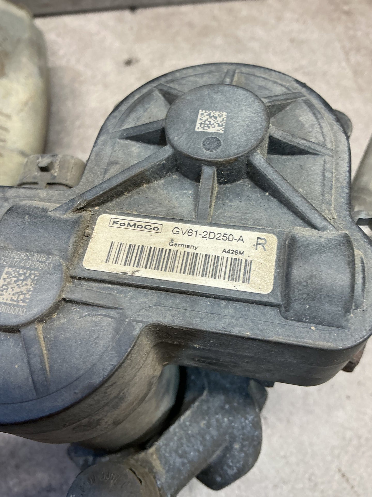 2016 Ford Escape ZG- Right Rear Caliper- (TAG11895)