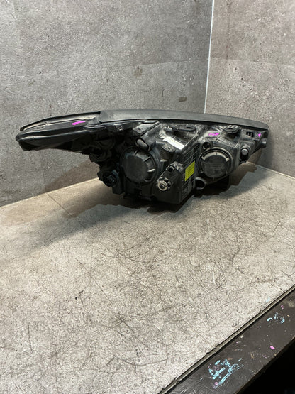 2014 Hyundai Santa Fe - Left Headlight - (TAG18406)
