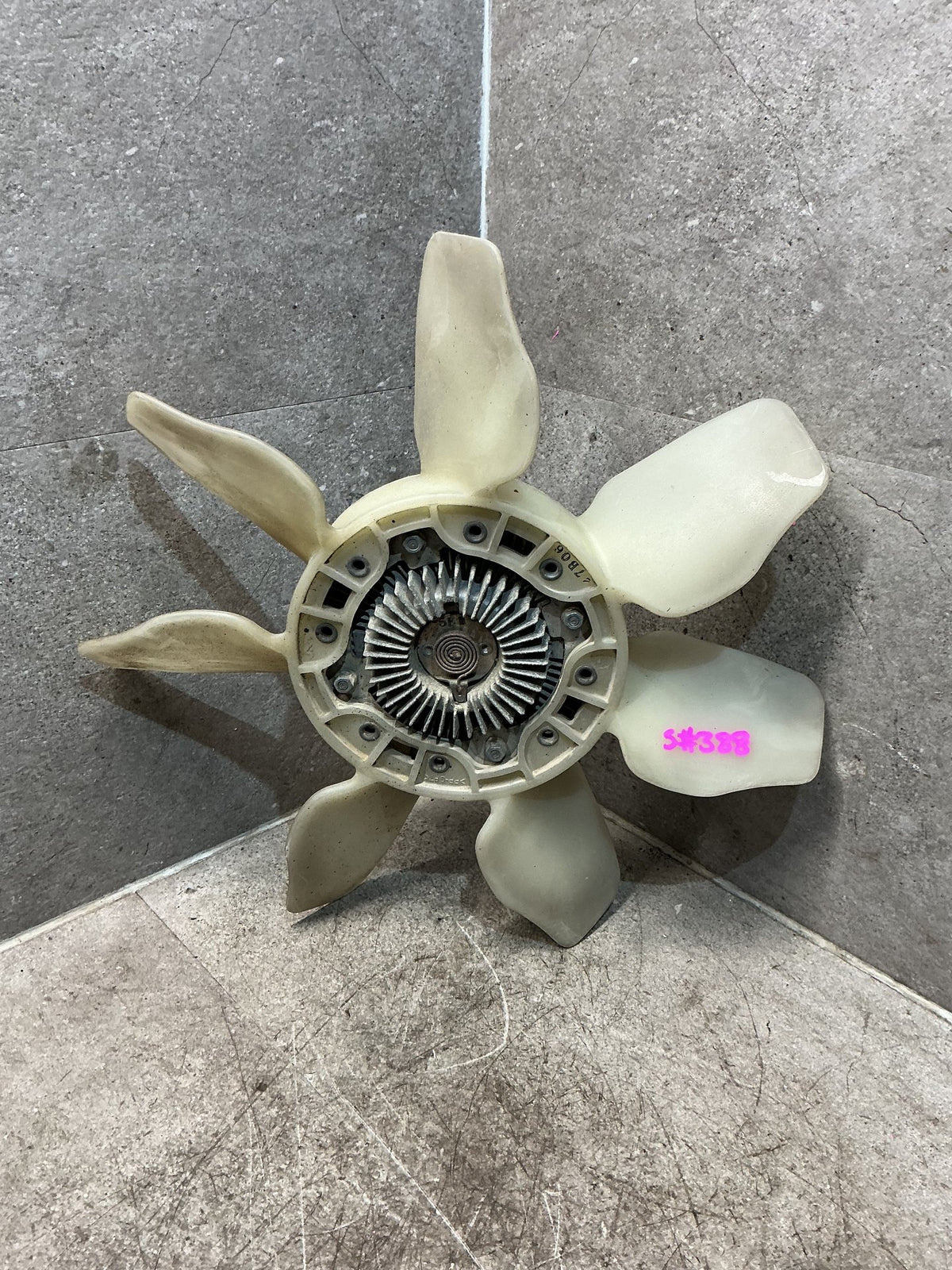 2006 Toyota Hilux - Viscous Fan - (TAG17746)