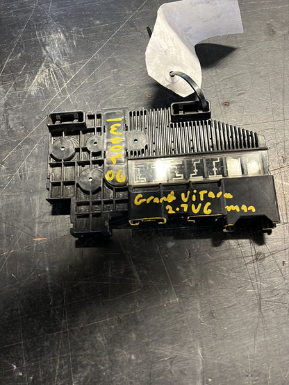2006 Suzuki Grand Vitara - Engine Bay Fuse Box - (TAG9165)