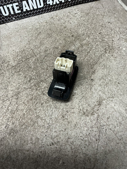 1999 Toyota Surf N180- Right Rear Window Switch- (TAG15396)