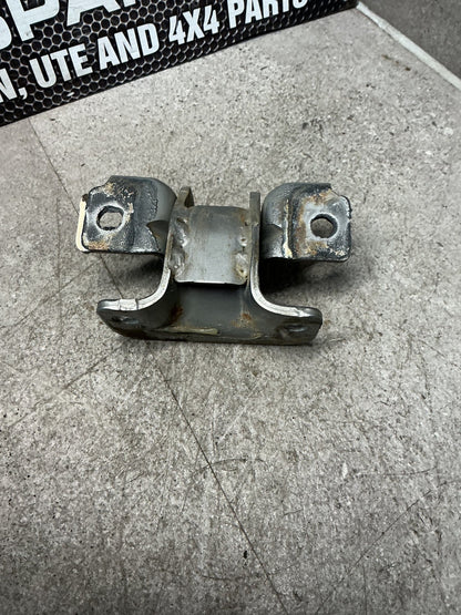 2011 Nissan Caravan VWE25- Left Front Door Bottom Hinge- (TAG15124)