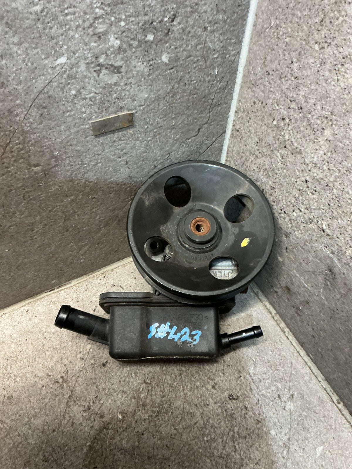 2012 Holden Captiva - Power Steering Pump - (TAG18496)