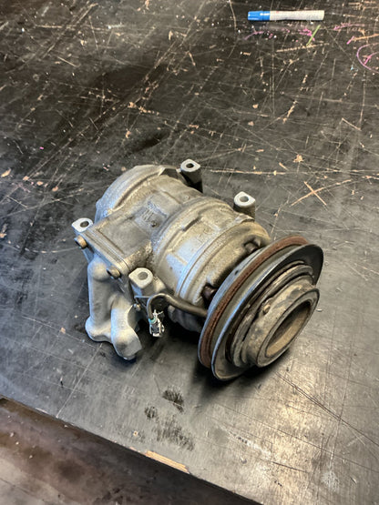 1997 Toyota Land Cruiser Prado KZJ95 - A/C Compressor - (TAG18565)
