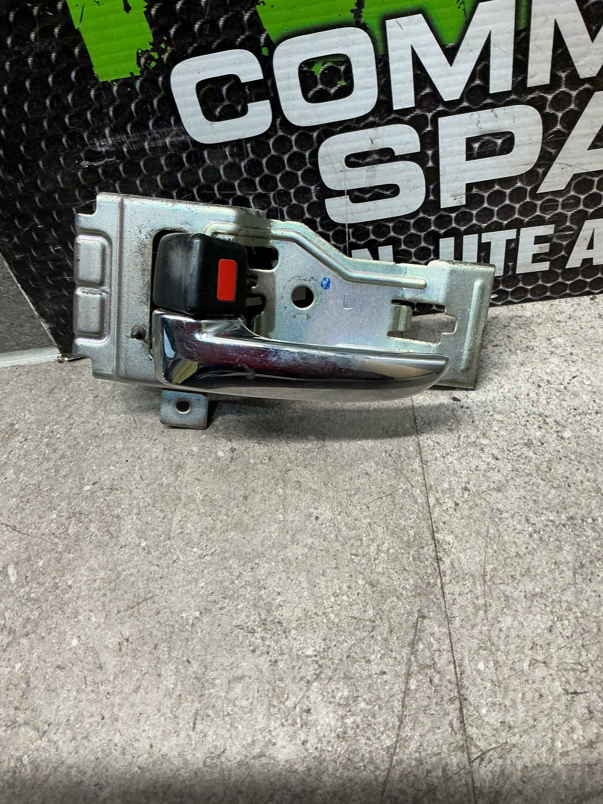 2010 Ford Ranger- Left Front Door Interior Handle- (TAG15232)