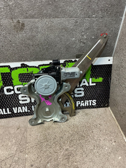 2006 Toyota Hilux- Left Rear Window Regulator/Motor- (TAG16744)