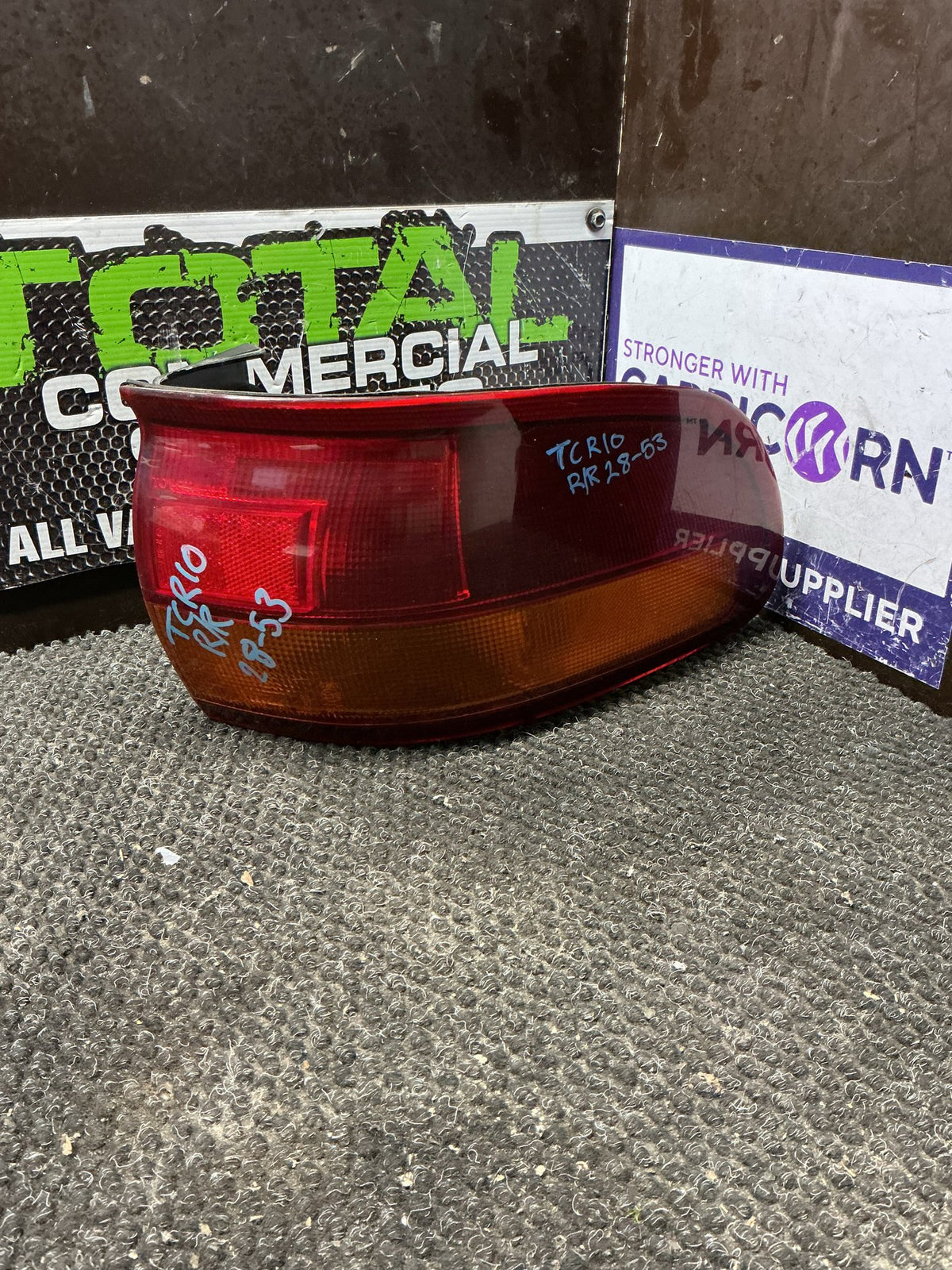 1995 Toyota Previa TCR10- Right Taillight- (TAG9865)