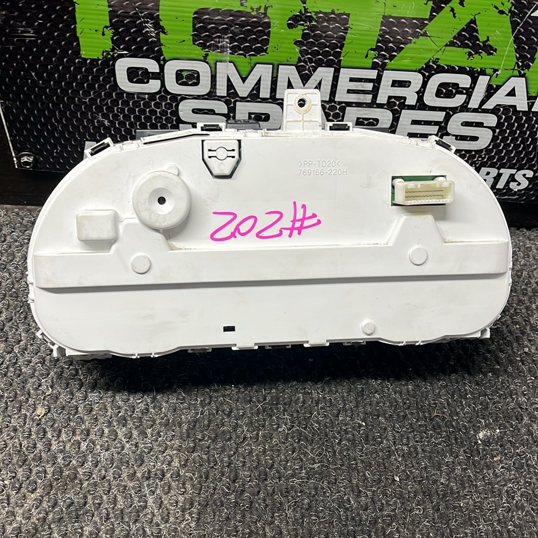 Instrument Cluster- (TAG8083), 2006, Mitsubishi, Outlander, II CW*W