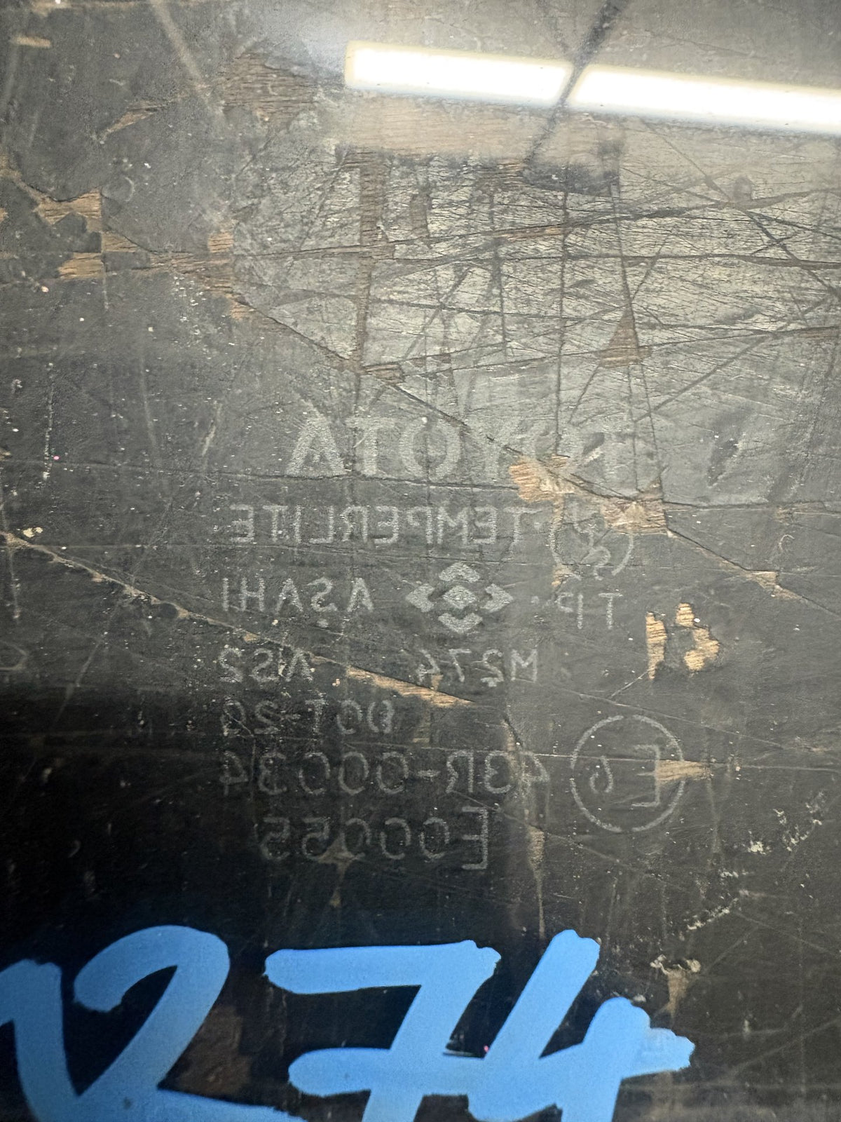 1998-2004 Toyota Hiace - Rear Cargo Glass - (TAG18852)