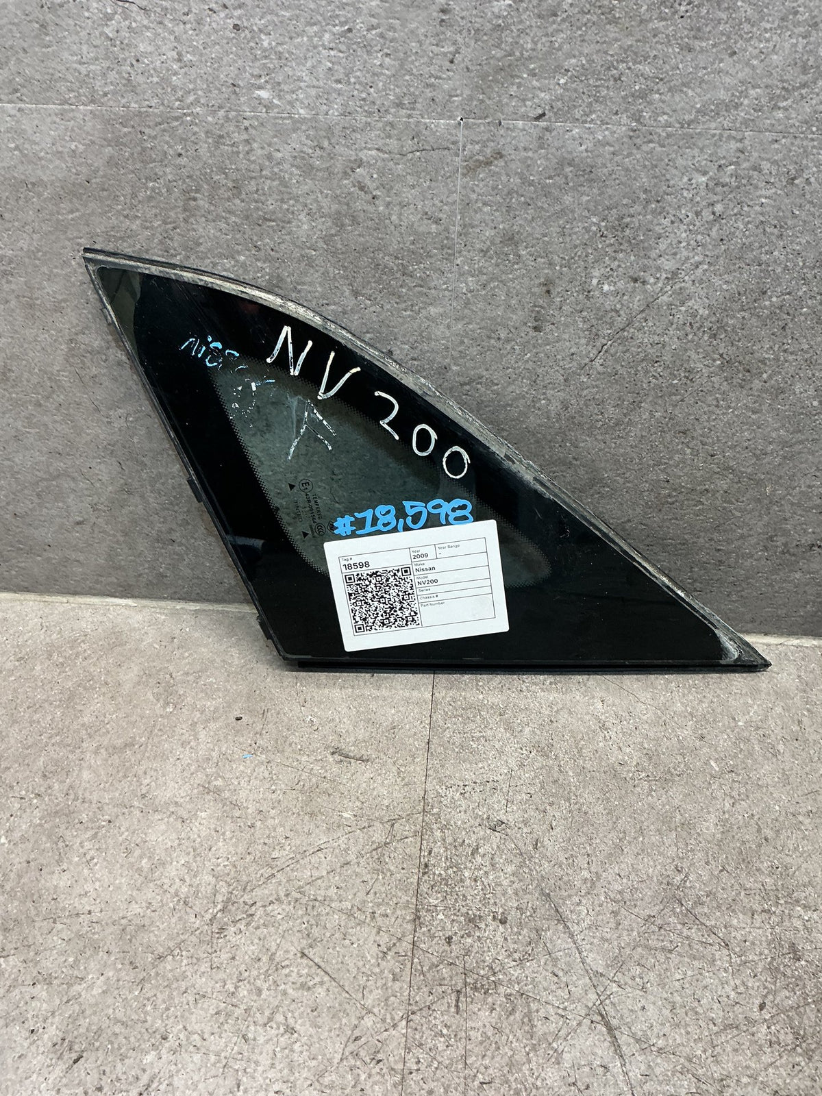 2009 Nissan NV200 - Left Front Quarter Door Glass - (TAG18598)