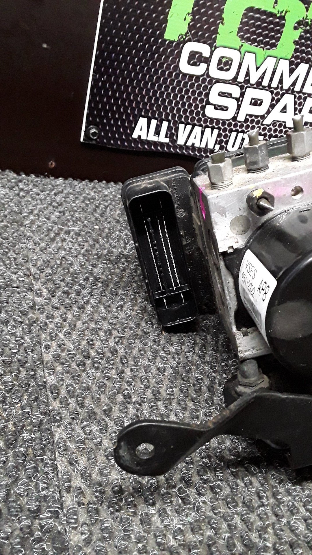 2013 Captiva LT 2WD 2.4 AT- ABS Pump/Modulator- (TAG6464)
