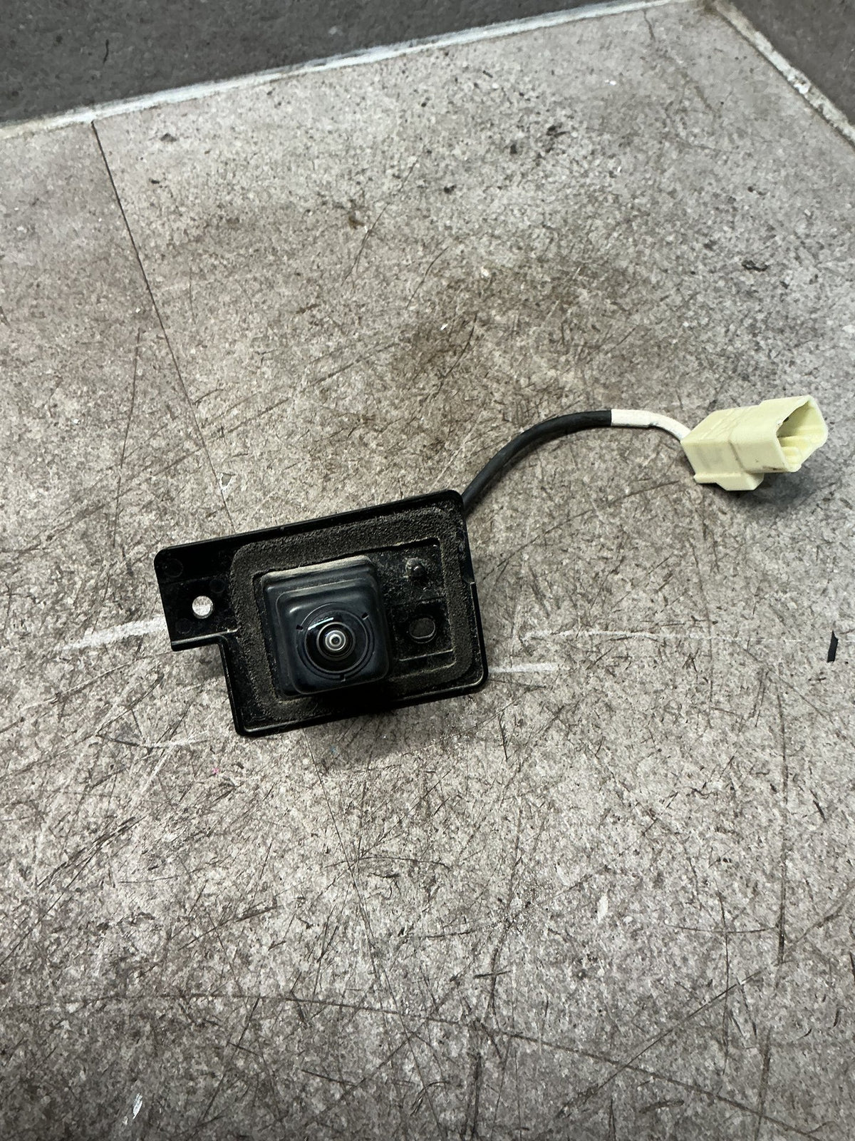 2012-2020 Mitsubishi Outlander GF*W GF GF8 - Reverse Camera - (TAG18748)
