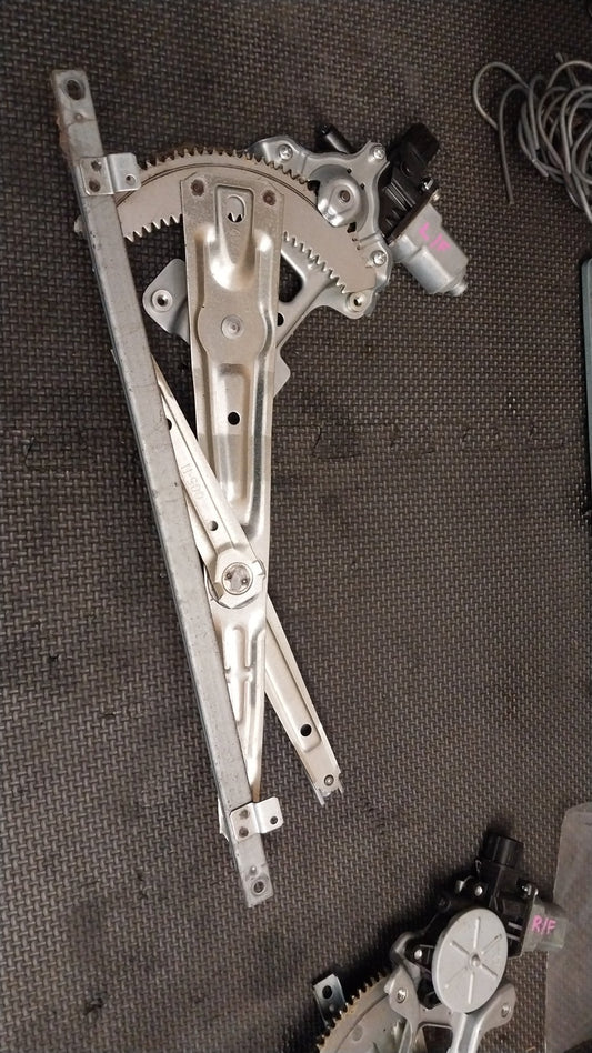 2009-2012 Mitsubishi Outlander II CW*W CW*W- Left Front Window Regulator/Motor- (TAG1230)