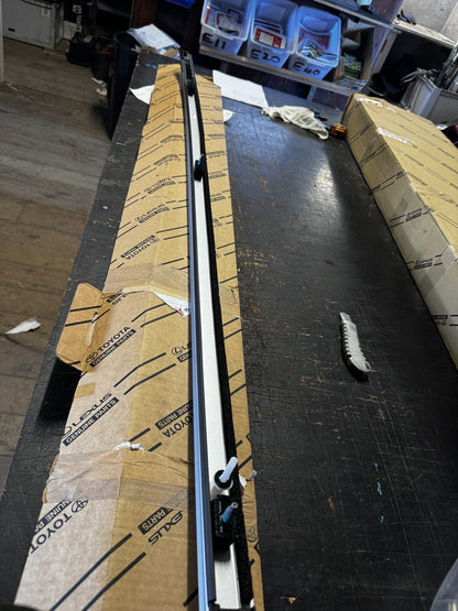 2022 Toyota Yaris Cross MXP - Right Roof Rail - (TAG19598)