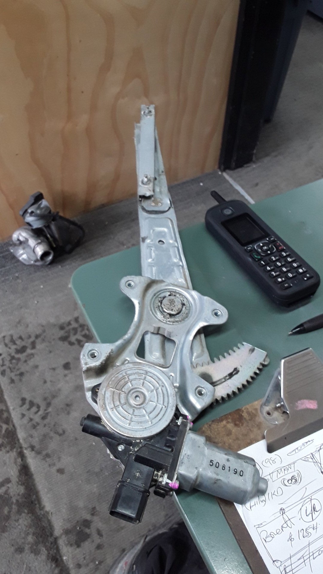 Left Front Window Regulator/Motor- (TAG3131), 508190, 2015, Isuzu, D-Max, Space Cab, TFS