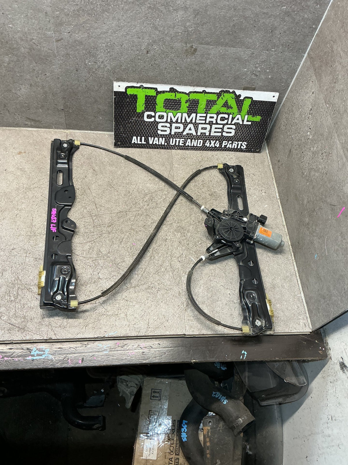 2012 Ford Ranger- Left Front Window Regulator/Motor- (TAG17264)
