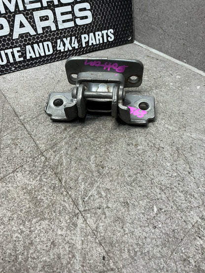 2011 Nissan Caravan VWE25- Left Front Door Bottom Hinge- (TAG15124)