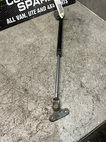 1995 Toyota Land Cruiser HDJ81- Right Tailgate Strut- (TAG17384)