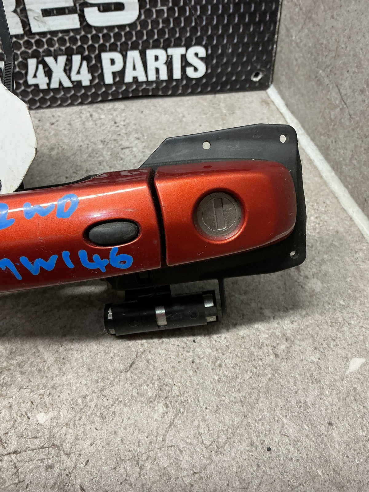 2010 Suzuki SX4 7W146- Right Front Door Exterior Handle- (TAG14747)