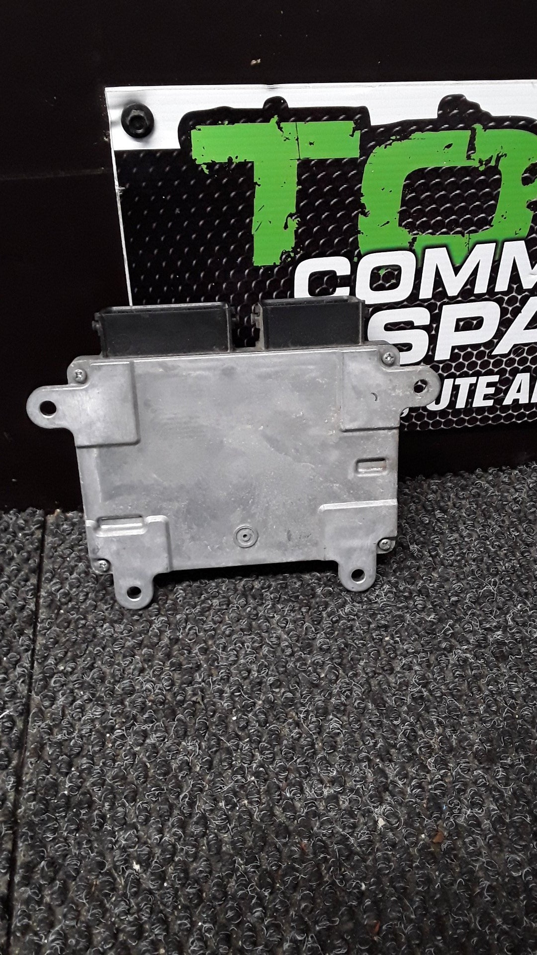 2005-2012 Mitsubishi Outlander II CW*W CW5W- ECU- (TAG5860) PN: 1860A622 E6T47372 H8
