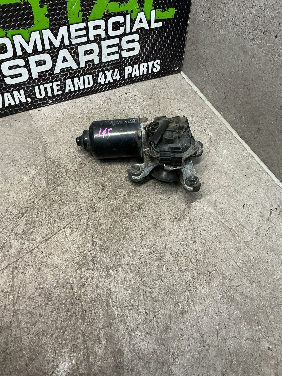 1995-2002 Toyota Surf N180- Front Wiper Motor- (TAG15394)