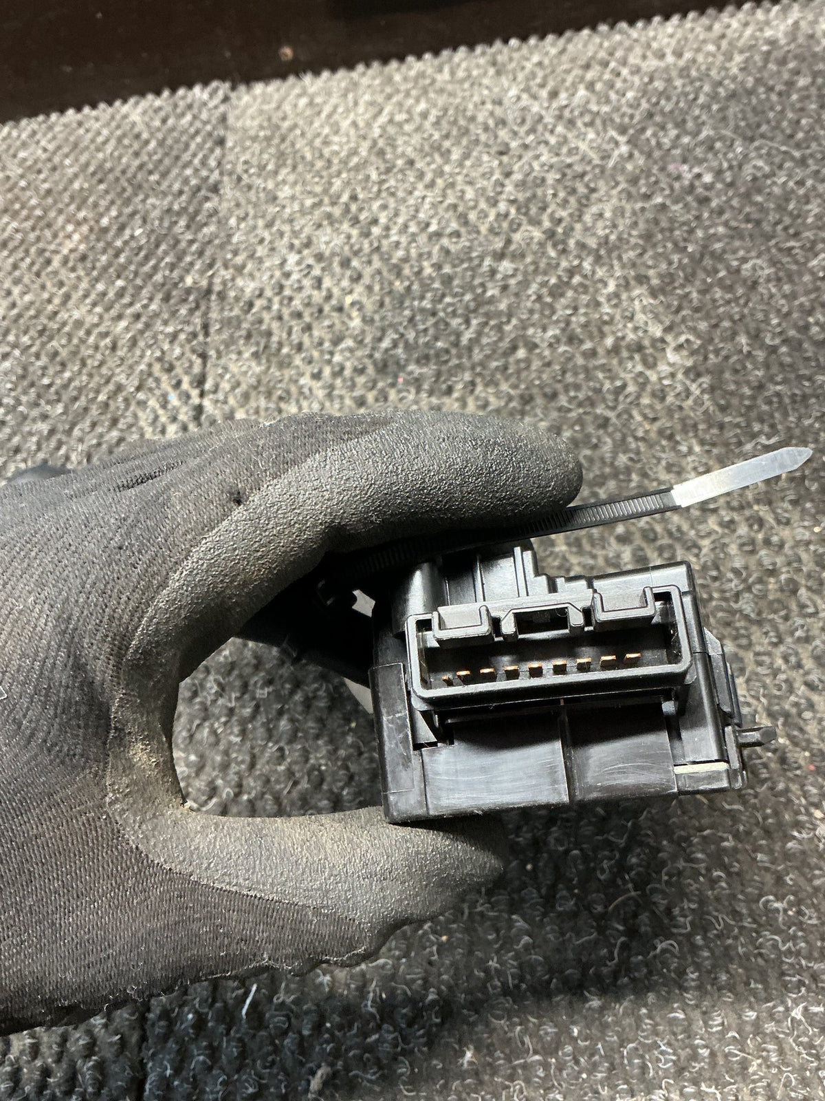 2010 Suzuki SX4 7W061- Wiper Switch- (TAG10933)