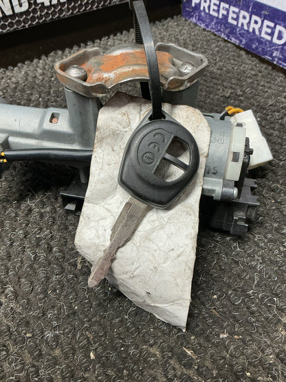 2011 Suzuki SX4 2W052- Ignition With Key- (TAG9960)