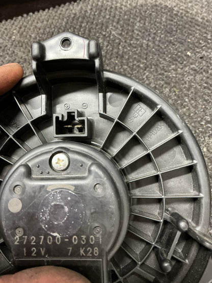2008 Suzuki Swift 9W111- Heater Fan Motor- (TAG10020)