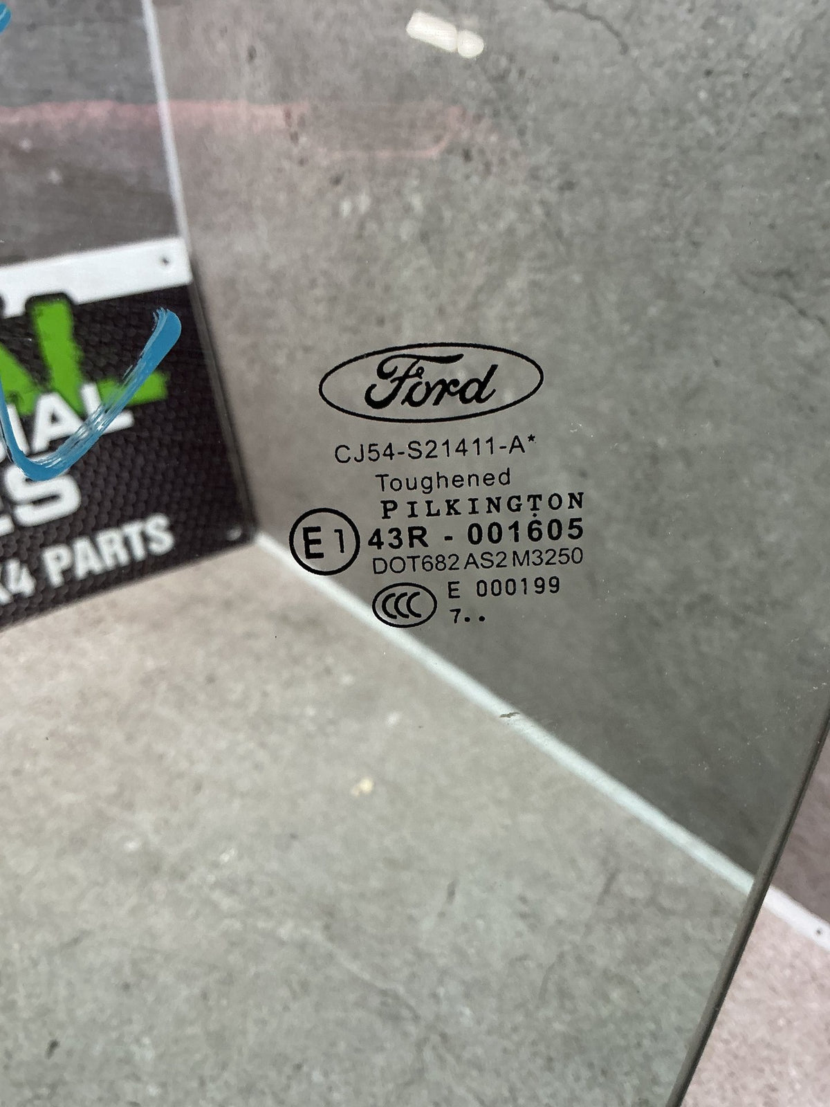 2016-2018 Ford Escape ZG- Left Front Door Glass- (TAG12345)