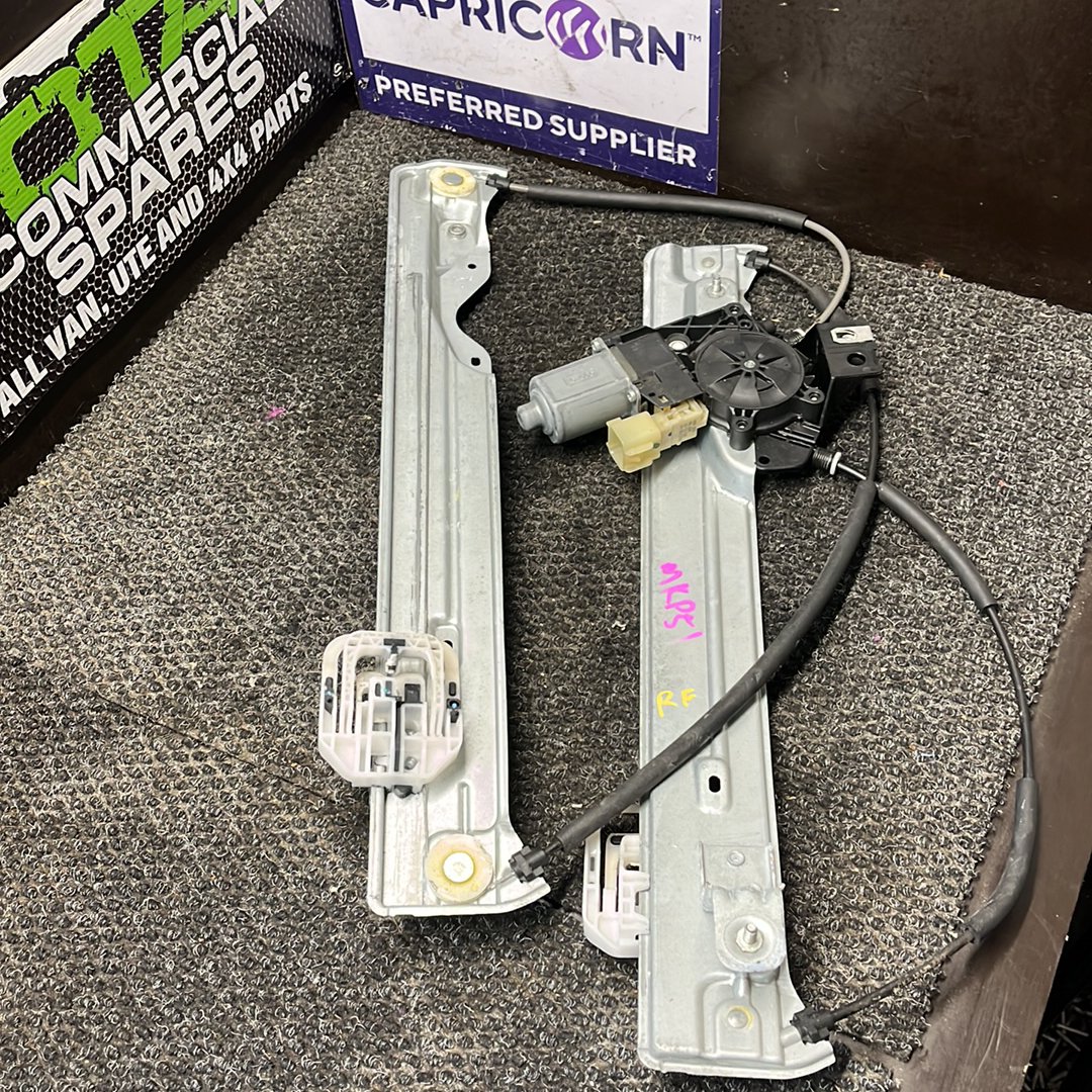 2019 Ford Escape- Right Front Window Regulator/Motor- (TAG7656)