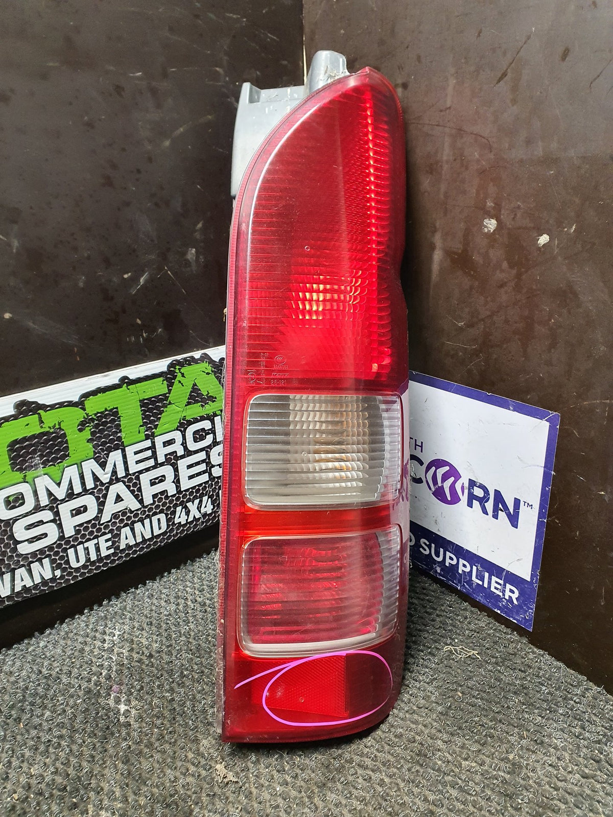 2011 Toyota Hiace TRH219- Right Taillight- (TAG8928)