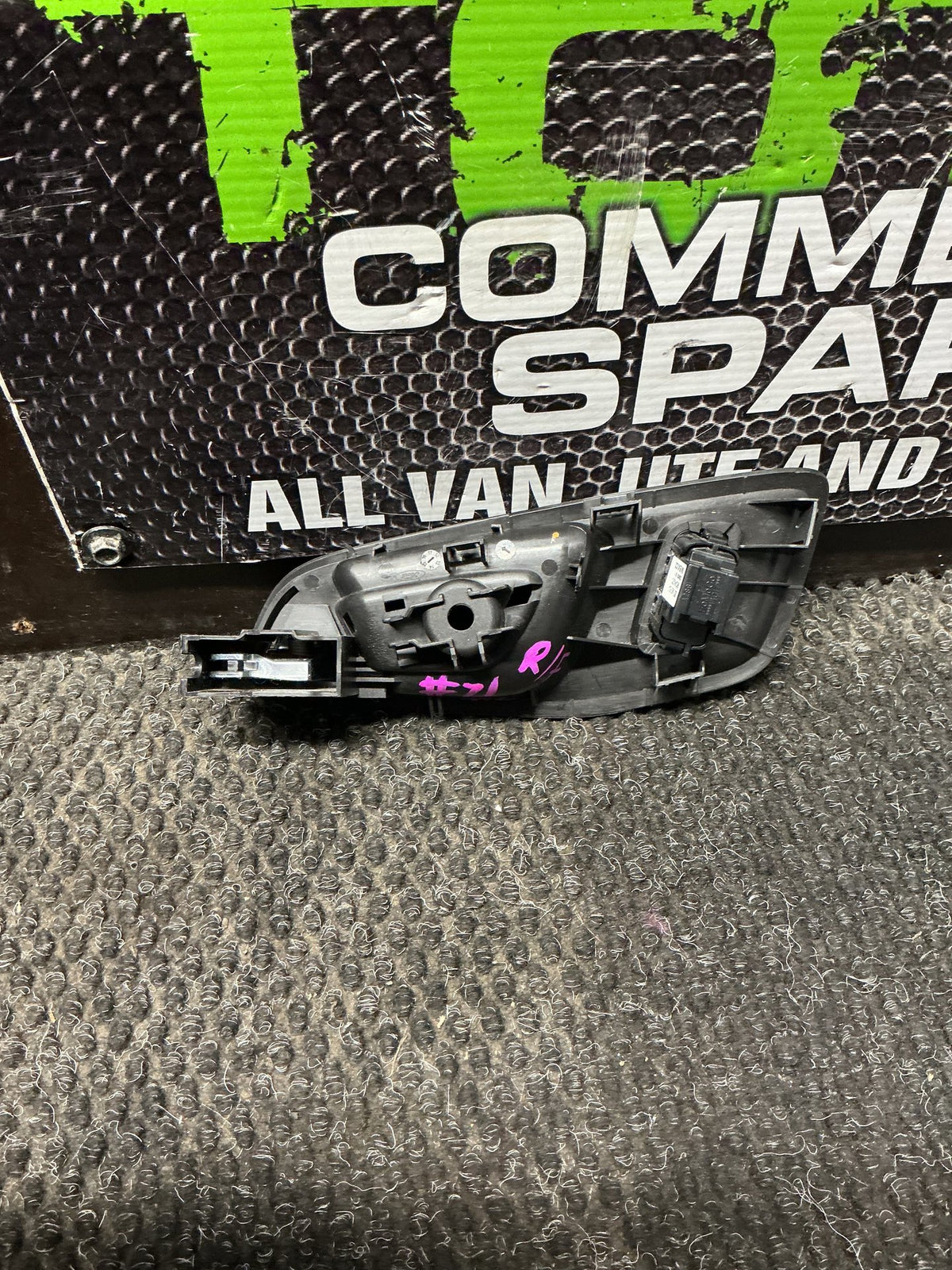 2013 Ford Kuga II TF- Right Front Door Interior Handle- (TAG11096) PN: CJ54-R22600-CCW