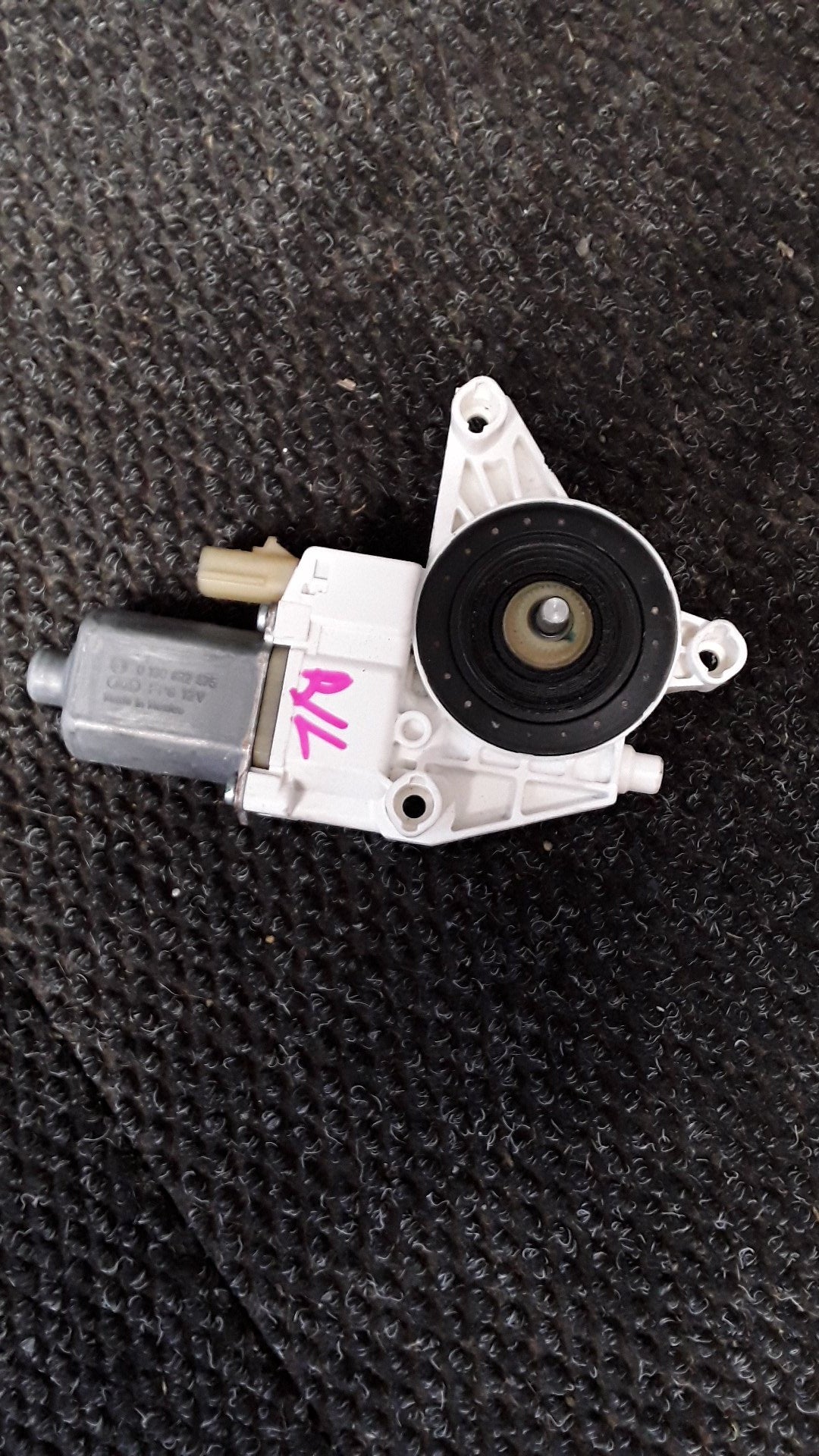Left Rear Window Regulator/Motor- (TAG6868), 0 130 822 475, 2010, Dodge, Journey, JC