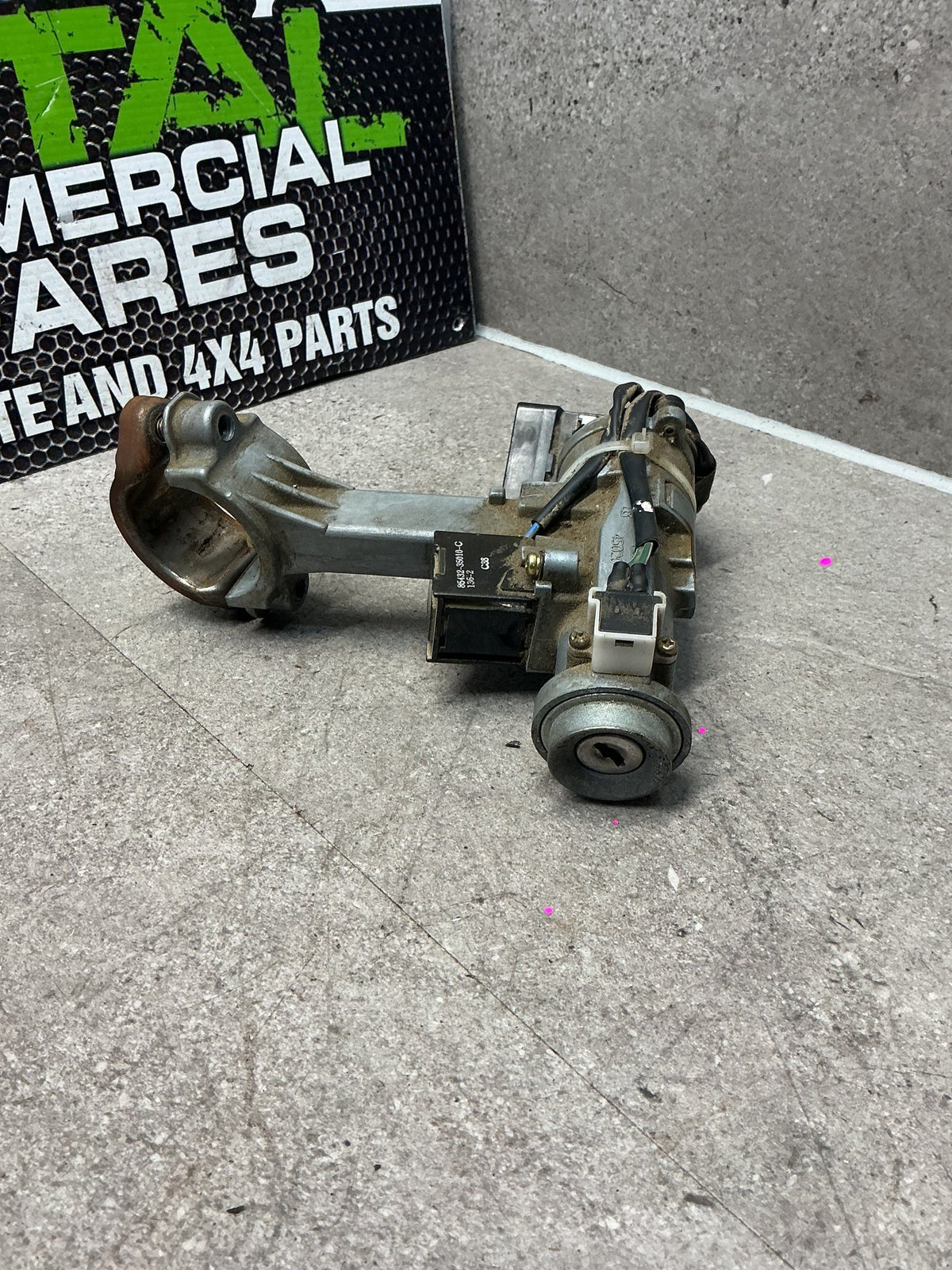 1994 Toyota Hilux Surf KZN130- Ignition Barrel- (TAG13450) PN: 45020-35-4
