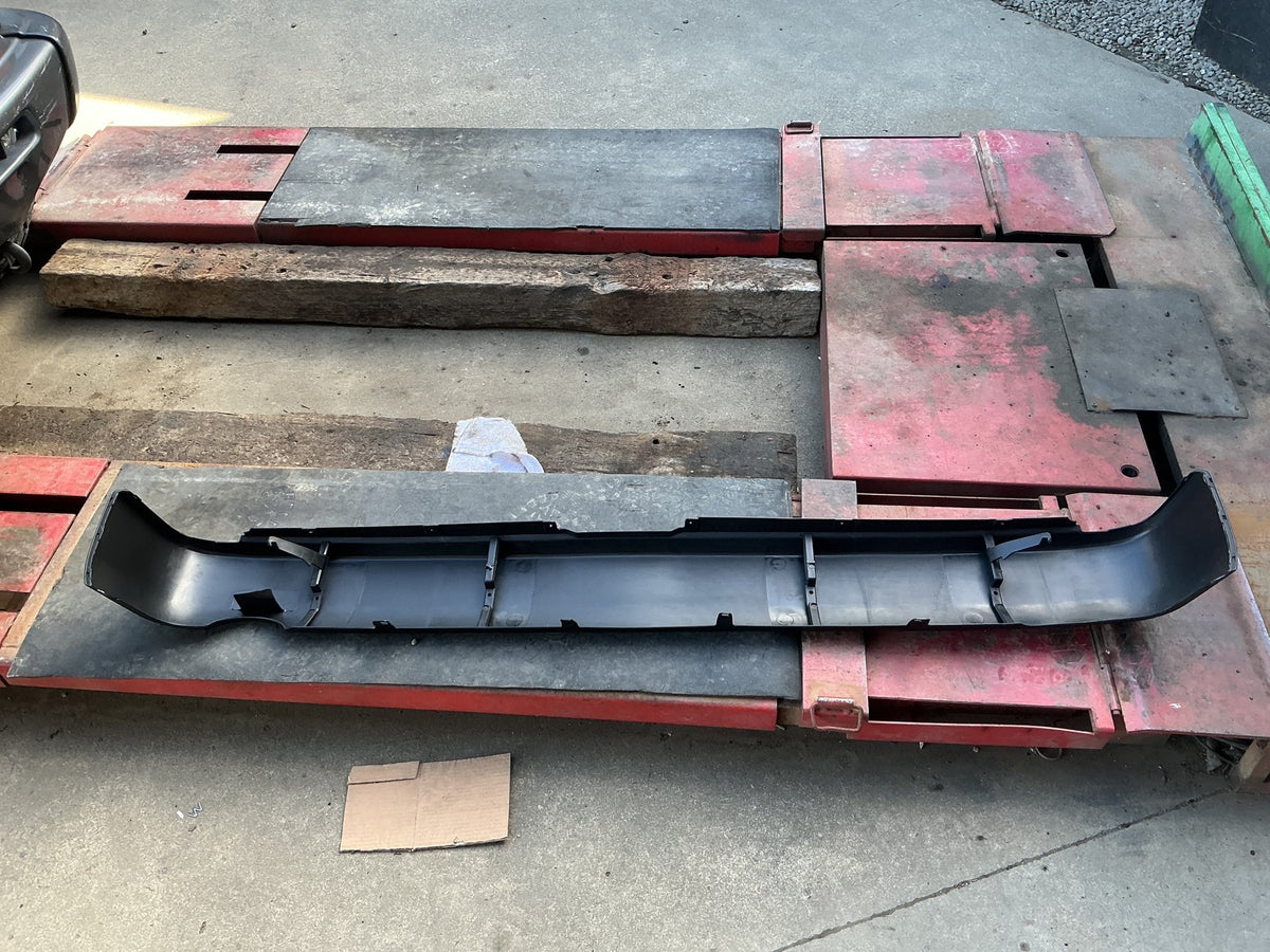 2009 Toyota Hiace KDH- Rear Bumper Cover- (TAG14489)