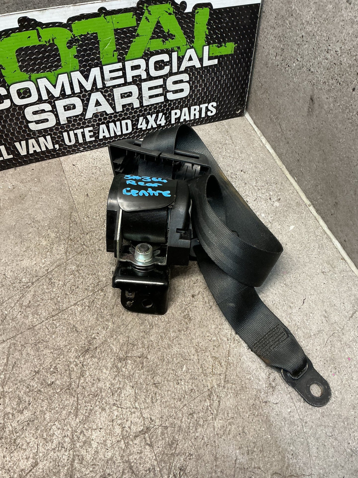 2014 Volkswagen Amarok- Rear Centre Seat Belt- (TAG16235)